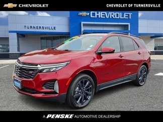 Certified 2022 Chevrolet Equinox RS image 1