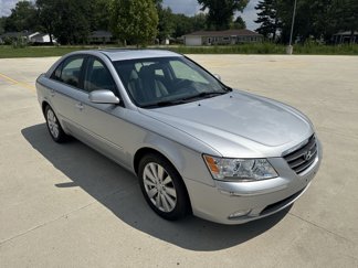 Used 2010 Hyundai Sonata Limited image 1