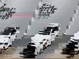 Used 2021 Toyota Corolla LE image 1