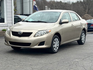 Used 2010 Toyota Corolla LE image 1