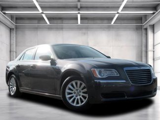 Used 2014 Chrysler 300 image 1