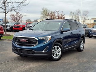 Used 2020 GMC Terrain SLE w/ Driver Convenience Package image 1