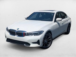 Used 2021 BMW 330e w/ Convenience Package image 1