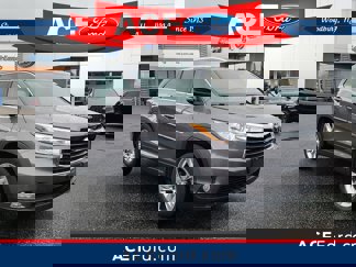 Used 2014 Toyota Highlander Limited image 1