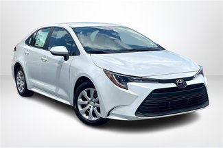 Used 2025 Toyota Corolla LE image 1