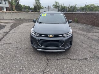 Used 2018 Chevrolet Trax LT w/ LT Convenience Package image 1