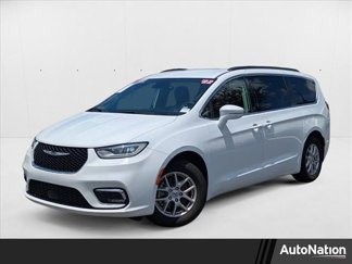 Used 2022 Chrysler Pacifica Touring-L image 1
