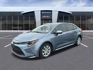 Used 2021 Toyota Corolla LE image 1