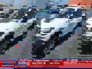 Used 2022 Jeep Cherokee Trailhawk image 1