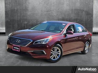 Used 2017 Hyundai Sonata SE image 1