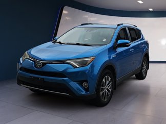Used 2018 Toyota RAV4 XLE image 1