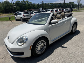Used 2013 Volkswagen Beetle 2.5 image 1