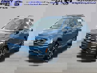 Used 2020 Volkswagen Tiguan SE image 1