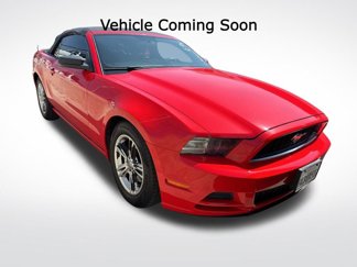 Used 2014 Ford Mustang Convertible image 1