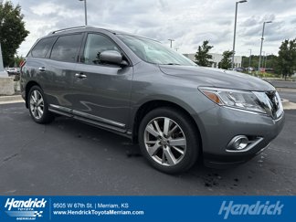 Used 2016 Nissan Pathfinder Platinum image 1