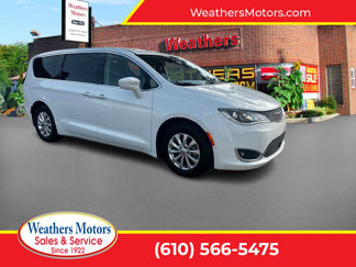 Used 2019 Chrysler Pacifica Touring Plus w/ Advanced Safetytec Group image 1