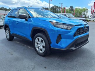 Used 2019 Toyota RAV4 LE image 1