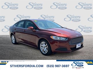 Used 2015 Ford Fusion SE image 1