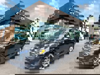 Used 2019 Ford Fusion SE image 1