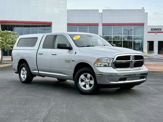 Used 2017 RAM 1500 Classic SLT image 1