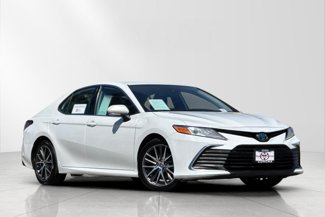 Used 2022 Toyota Camry XLE image 1