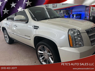 Used 2011 Cadillac Escalade Platinum image 1