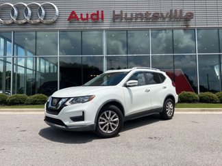 Used 2017 Nissan Rogue SV image 1