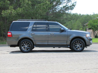 Used 2017 Ford Expedition Limited w/ Limited Appearance Package image 1