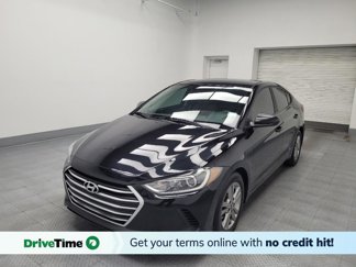 Used 2017 Hyundai Elantra SE image 1