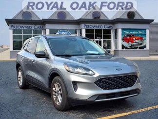 Used 2022 Ford Escape SE w/ Cold Weather Package image 1