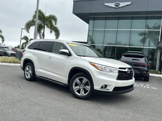 Used 2015 Toyota Highlander Limited Platinum image 1