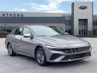 Used 2024 Hyundai Elantra SEL image 1