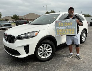 Used 2019 Kia Sorento LX image 1