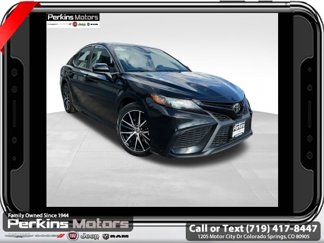 Used 2021 Toyota Camry SE image 1