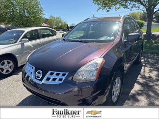 Used 2015 Nissan Rogue S w/ Convenience Package image 1