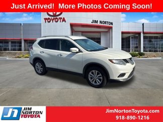 Used 2016 Nissan Rogue SV w/ SV Family Package image 1