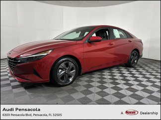 Used 2022 Hyundai Elantra SEL image 1