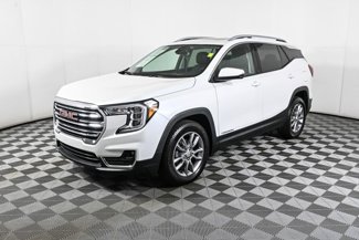 Used 2022 GMC Terrain SLT w/ Infotainment Package II image 1