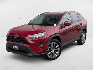 Used 2020 Toyota RAV4 XLE Premium image 1