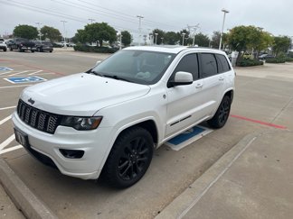 Used 2020 Jeep Grand Cherokee Altitude image 1