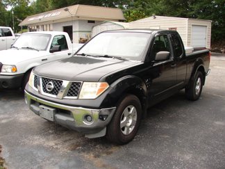 Used 2007 Nissan Frontier SE image 1