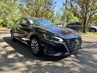 Used 2024 Nissan Altima 2.5 SV image 1