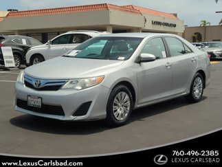 Used 2014 Toyota Camry LE image 1