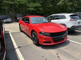Used 2019 Dodge Charger SXT image 1