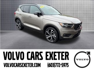 Certified 2022 Volvo XC40 T5 R-Design w/ Climate Package image 1
