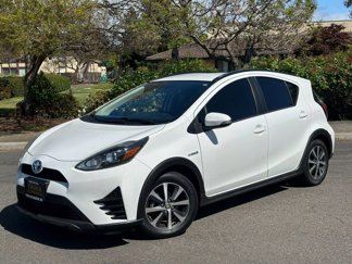 Used 2018 Toyota Prius C Two image 1