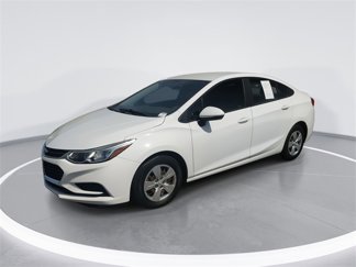 Used 2018 Chevrolet Cruze LS image 1