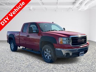 Used 2008 GMC Sierra 1500 SLE w/ Max Trailering Pack image 1