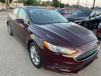 Used 2017 Ford Fusion SE image 1