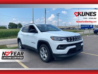 Used 2023 Jeep Compass Latitude image 1